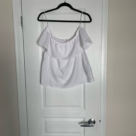 Levi Off-Shoulder White Top - Picture 3 of 3